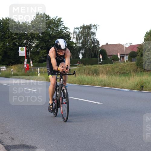 25.08.2024 - Elbe Triathlon Hamburg Fuchs,  Jonas http://msf.ph/oto/6866608 25.08.2024 09:26:22 Radfahren 54, 83, 194, 217, 244, 193 meine-sportfotos.de