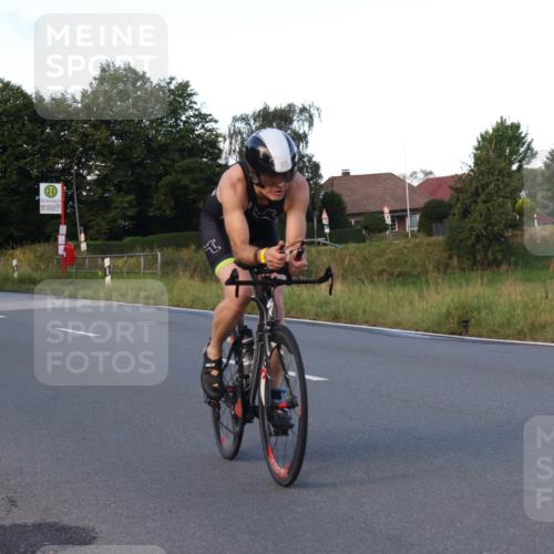 25.08.2024 - Elbe Triathlon Hamburg Fuchs,  Jonas http://msf.ph/oto/6866611 25.08.2024 09:26:22 Radfahren 54, 83, 194, 217, 244, 193 meine-sportfotos.de