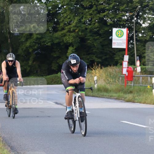 25.08.2024 - Elbe Triathlon Hamburg Fuchs,  Jonas http://msf.ph/oto/6866617 25.08.2024 09:26:24 Radfahren 54, 83, 194, 217, 244, 193, 293, 239 meine-sportfotos.de