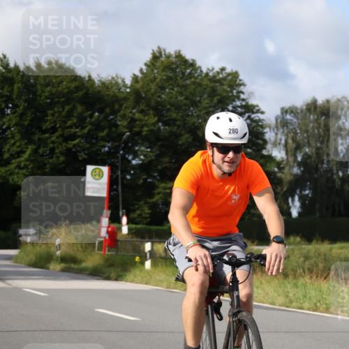 25.08.2024 - Elbe Triathlon Hamburg Fuchs,  Jonas http://msf.ph/oto/6866641 25.08.2024 10:14:27 Radfahren 280, 351 meine-sportfotos.de
