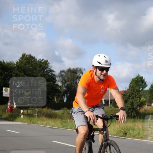 25.08.2024 - Elbe Triathlon Hamburg Fuchs,  Jonas http://msf.ph/oto/6866650 25.08.2024 10:14:27 Radfahren 280, 351 meine-sportfotos.de