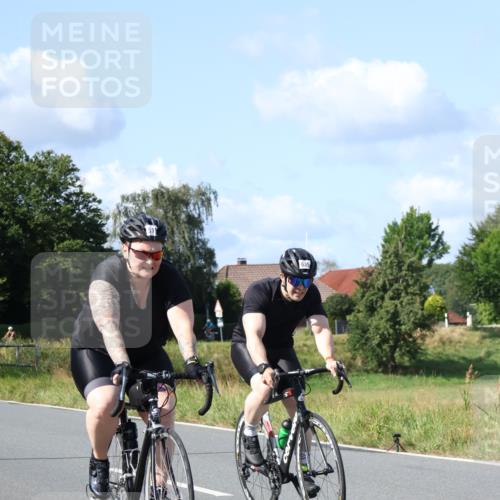 25.08.2024 - Elbe Triathlon Hamburg Fuchs,  Jonas http://msf.ph/oto/6866667 25.08.2024 10:56:48 Radfahren 635, 519, 1567 meine-sportfotos.de