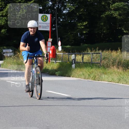 25.08.2024 - Elbe Triathlon Hamburg Fuchs,  Jonas http://msf.ph/oto/6866694 25.08.2024 10:56:56 Radfahren 1567, 712, 1524 meine-sportfotos.de