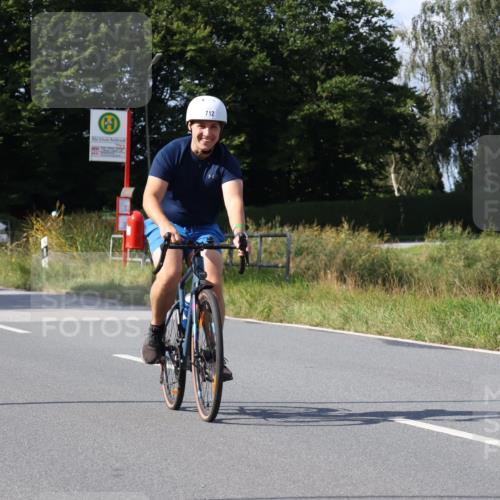 25.08.2024 - Elbe Triathlon Hamburg Fuchs,  Jonas http://msf.ph/oto/6866706 25.08.2024 10:56:56 Radfahren 1567, 712, 1524 meine-sportfotos.de