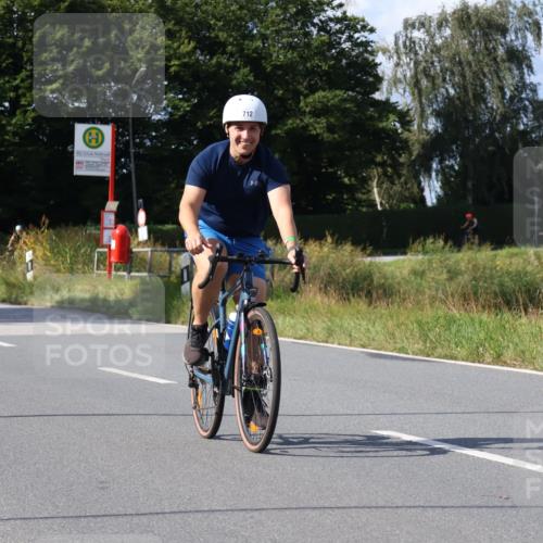 25.08.2024 - Elbe Triathlon Hamburg Fuchs,  Jonas http://msf.ph/oto/6866709 25.08.2024 10:56:57 Radfahren 1567, 712, 1524, 1580 meine-sportfotos.de