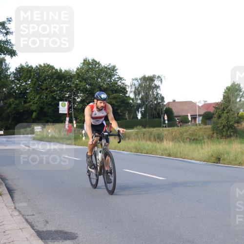 25.08.2024 - Elbe Triathlon Hamburg Fuchs,  Jonas http://msf.ph/oto/6866721 25.08.2024 09:26:37 Radfahren 370 meine-sportfotos.de
