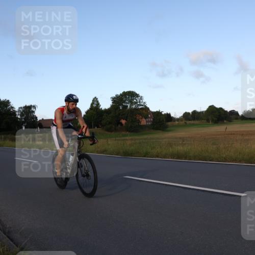 25.08.2024 - Elbe Triathlon Hamburg Fuchs,  Jonas http://msf.ph/oto/6866732 25.08.2024 09:26:38 Radfahren 370 meine-sportfotos.de