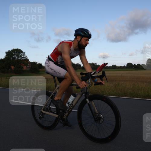 25.08.2024 - Elbe Triathlon Hamburg Fuchs,  Jonas http://msf.ph/oto/6866737 25.08.2024 09:26:38 Radfahren 370 meine-sportfotos.de