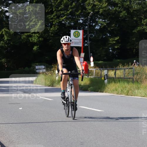 25.08.2024 - Elbe Triathlon Hamburg Fuchs,  Jonas http://msf.ph/oto/6866740 25.08.2024 10:56:59 Radfahren 712, 1524, 1580, 1424 meine-sportfotos.de