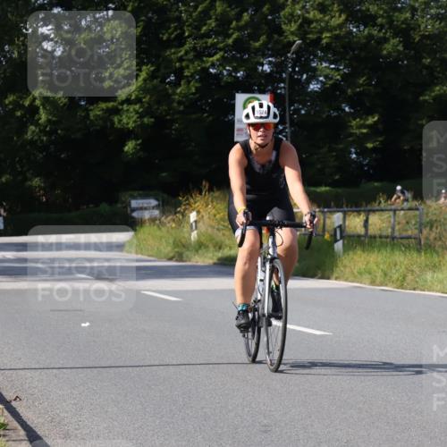 25.08.2024 - Elbe Triathlon Hamburg Fuchs,  Jonas http://msf.ph/oto/6866745 25.08.2024 10:56:59 Radfahren 712, 1524, 1580, 1424 meine-sportfotos.de