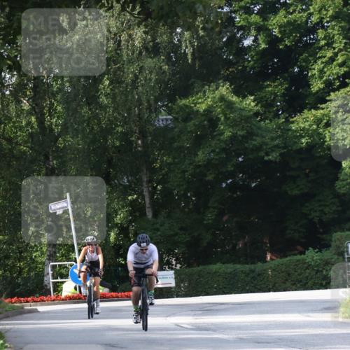 25.08.2024 - Elbe Triathlon Hamburg Fuchs,  Jonas http://msf.ph/oto/6866787 25.08.2024 10:14:56 Radfahren 486, 417, 224 meine-sportfotos.de