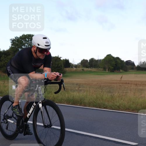 25.08.2024 - Elbe Triathlon Hamburg Fuchs,  Jonas http://msf.ph/oto/6866796 25.08.2024 09:26:54 Radfahren 185, 409, 282 meine-sportfotos.de