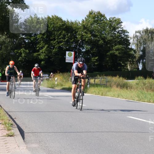 25.08.2024 - Elbe Triathlon Hamburg Fuchs,  Jonas http://msf.ph/oto/6866803 25.08.2024 10:57:09 Radfahren 1580, 1424, 768, 1411, 1413, 781, 687, 1462 meine-sportfotos.de