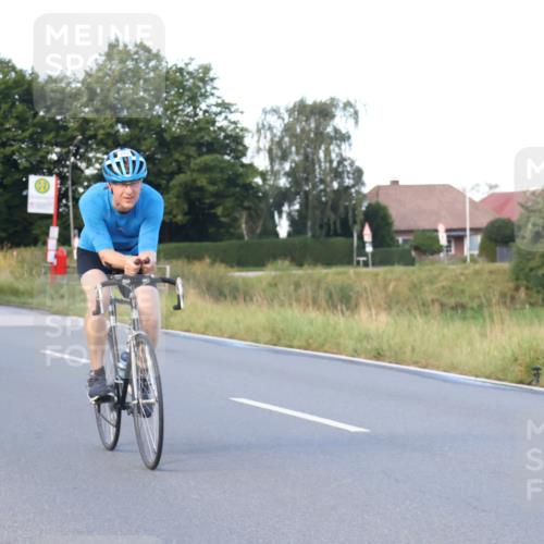 25.08.2024 - Elbe Triathlon Hamburg Fuchs,  Jonas http://msf.ph/oto/6866810 25.08.2024 09:26:56 Radfahren 409, 282 meine-sportfotos.de