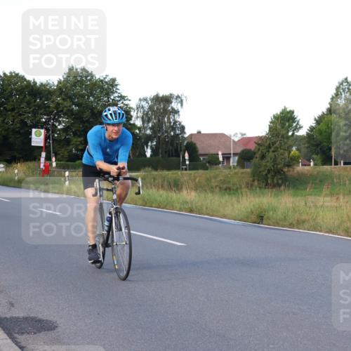 25.08.2024 - Elbe Triathlon Hamburg Fuchs,  Jonas http://msf.ph/oto/6866814 25.08.2024 09:26:56 Radfahren 409, 282 meine-sportfotos.de