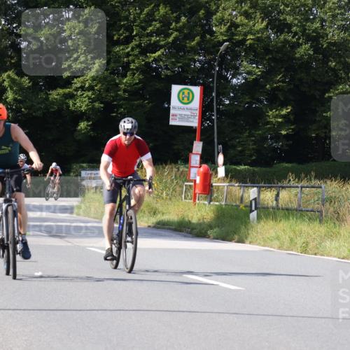25.08.2024 - Elbe Triathlon Hamburg Fuchs,  Jonas http://msf.ph/oto/6866823 25.08.2024 10:57:10 Radfahren 1424, 768, 1411, 1413, 781, 687, 1462, 773, 1594 meine-sportfotos.de