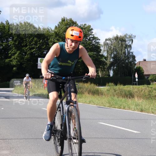 25.08.2024 - Elbe Triathlon Hamburg Fuchs,  Jonas http://msf.ph/oto/6866848 25.08.2024 10:57:11 Radfahren 1424, 768, 1411, 1413, 781, 687, 1462, 773, 1594 meine-sportfotos.de