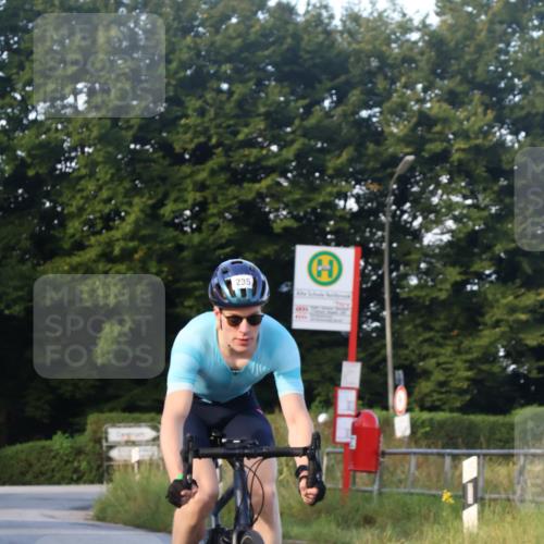 25.08.2024 - Elbe Triathlon Hamburg Fuchs,  Jonas http://msf.ph/oto/6866883 25.08.2024 09:27:17 Radfahren 235, 434 meine-sportfotos.de