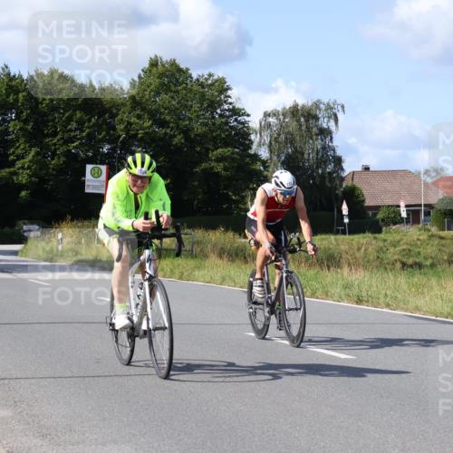 25.08.2024 - Elbe Triathlon Hamburg Fuchs,  Jonas http://msf.ph/oto/6866895 25.08.2024 10:57:16 Radfahren 781, 687, 1462, 773, 1594 meine-sportfotos.de