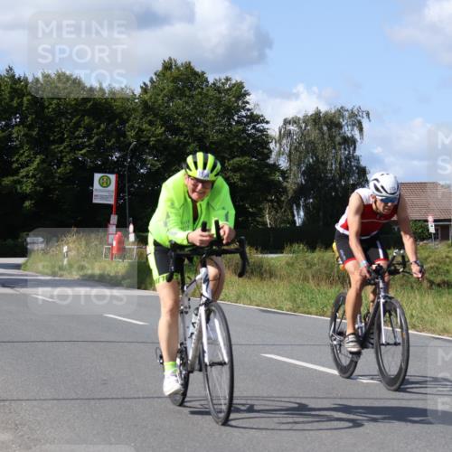 25.08.2024 - Elbe Triathlon Hamburg Fuchs,  Jonas http://msf.ph/oto/6866899 25.08.2024 10:57:16 Radfahren 781, 687, 1462, 773, 1594 meine-sportfotos.de
