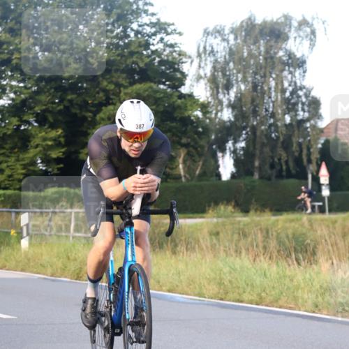 25.08.2024 - Elbe Triathlon Hamburg Fuchs,  Jonas http://msf.ph/oto/6866936 25.08.2024 09:27:25 Radfahren 434, 387, 403 meine-sportfotos.de