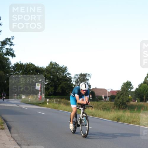 25.08.2024 - Elbe Triathlon Hamburg Fuchs,  Jonas http://msf.ph/oto/6866970 25.08.2024 09:27:29 Radfahren 387, 403, 157, 378 meine-sportfotos.de