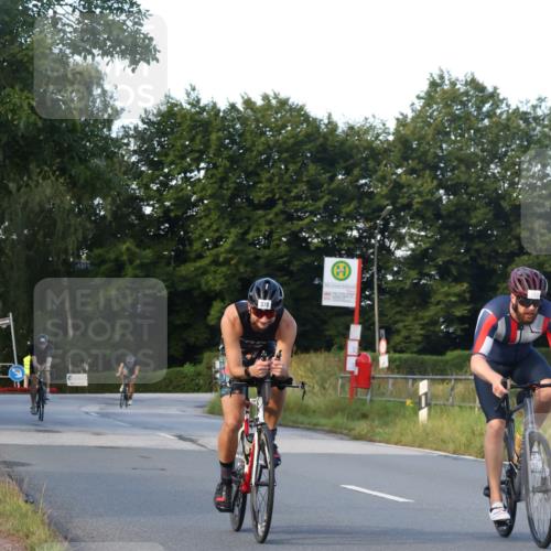 25.08.2024 - Elbe Triathlon Hamburg Fuchs,  Jonas http://msf.ph/oto/6866986 25.08.2024 09:27:33 Radfahren 403, 157, 378, 215, 163 meine-sportfotos.de