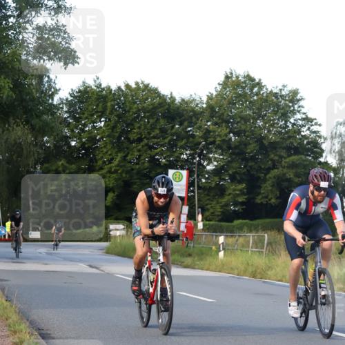 25.08.2024 - Elbe Triathlon Hamburg Fuchs,  Jonas http://msf.ph/oto/6866988 25.08.2024 09:27:33 Radfahren 403, 157, 378, 215, 163 meine-sportfotos.de