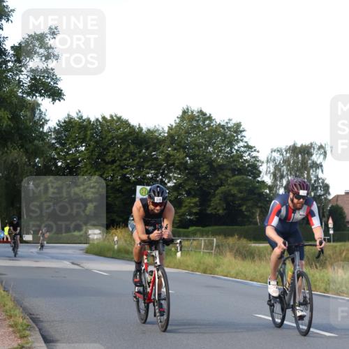 25.08.2024 - Elbe Triathlon Hamburg Fuchs,  Jonas http://msf.ph/oto/6866991 25.08.2024 09:27:34 Radfahren 403, 157, 378, 215, 163 meine-sportfotos.de