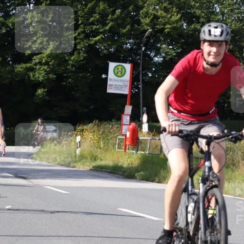 25.08.2024 - Elbe Triathlon Hamburg Fuchs,  Jonas http://msf.ph/oto/6866998 25.08.2024 10:57:37 Radfahren 1459, 1418, 1415, 565, 1575, 1430, 1583, 1445, 794 meine-sportfotos.de