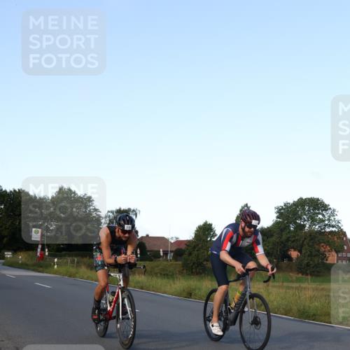 25.08.2024 - Elbe Triathlon Hamburg Fuchs,  Jonas http://msf.ph/oto/6867004 25.08.2024 09:27:34 Radfahren 403, 157, 378, 215, 163 meine-sportfotos.de