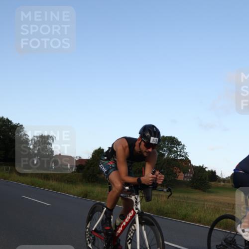 25.08.2024 - Elbe Triathlon Hamburg Fuchs,  Jonas http://msf.ph/oto/6867009 25.08.2024 09:27:34 Radfahren 403, 157, 378, 215, 163 meine-sportfotos.de