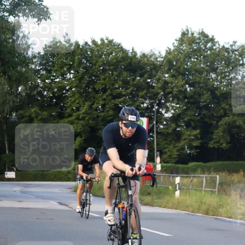 25.08.2024 - Elbe Triathlon Hamburg Fuchs,  Jonas http://msf.ph/oto/6867017 25.08.2024 09:27:37 Radfahren 157, 378, 215, 163 meine-sportfotos.de