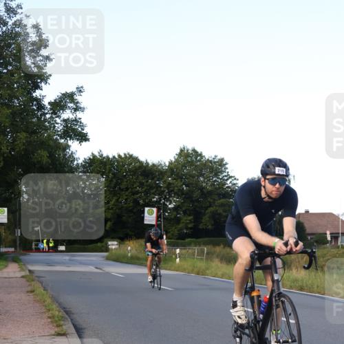 25.08.2024 - Elbe Triathlon Hamburg Fuchs,  Jonas http://msf.ph/oto/6867034 25.08.2024 09:27:38 Radfahren 157, 378, 215, 163 meine-sportfotos.de
