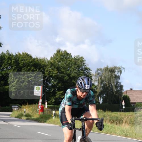 25.08.2024 - Elbe Triathlon Hamburg Fuchs,  Jonas http://msf.ph/oto/6867041 25.08.2024 10:15:57 Radfahren 384, 547, 497 meine-sportfotos.de