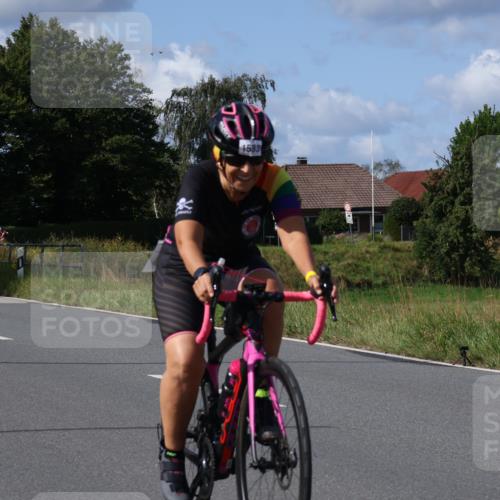 25.08.2024 - Elbe Triathlon Hamburg Fuchs,  Jonas http://msf.ph/oto/6867047 25.08.2024 10:57:40 Radfahren 1415, 565, 1575, 1430, 1583, 1445, 794, 1444, 1584 meine-sportfotos.de