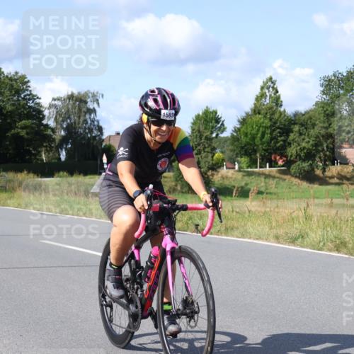 25.08.2024 - Elbe Triathlon Hamburg Fuchs,  Jonas http://msf.ph/oto/6867050 25.08.2024 10:57:40 Radfahren 1415, 565, 1575, 1430, 1583, 1445, 794, 1444, 1584 meine-sportfotos.de