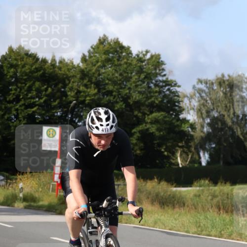 25.08.2024 - Elbe Triathlon Hamburg Fuchs,  Jonas http://msf.ph/oto/6867076 25.08.2024 10:16:12 Radfahren 411 meine-sportfotos.de