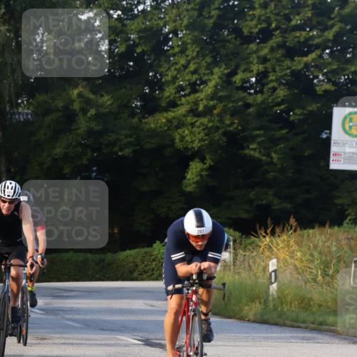25.08.2024 - Elbe Triathlon Hamburg Fuchs,  Jonas http://msf.ph/oto/6867089 25.08.2024 09:28:08 Radfahren 150, 69, 207, 435, 417, 55 meine-sportfotos.de