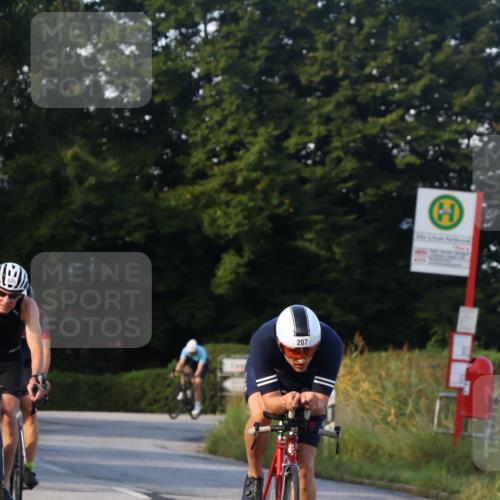 25.08.2024 - Elbe Triathlon Hamburg Fuchs,  Jonas http://msf.ph/oto/6867096 25.08.2024 09:28:08 Radfahren 150, 69, 207, 435, 417, 55 meine-sportfotos.de