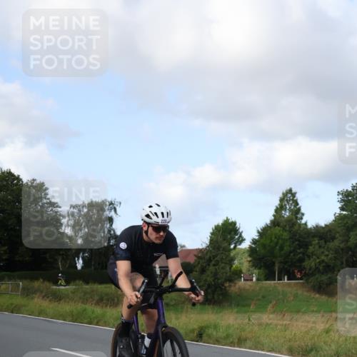 25.08.2024 - Elbe Triathlon Hamburg Fuchs,  Jonas http://msf.ph/oto/6867113 25.08.2024 10:16:30 Radfahren 615, 220 meine-sportfotos.de