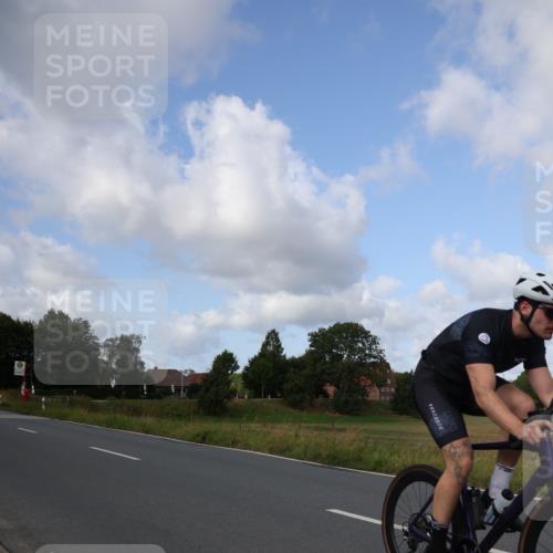 25.08.2024 - Elbe Triathlon Hamburg Fuchs,  Jonas http://msf.ph/oto/6867123 25.08.2024 10:16:30 Radfahren 615, 220 meine-sportfotos.de