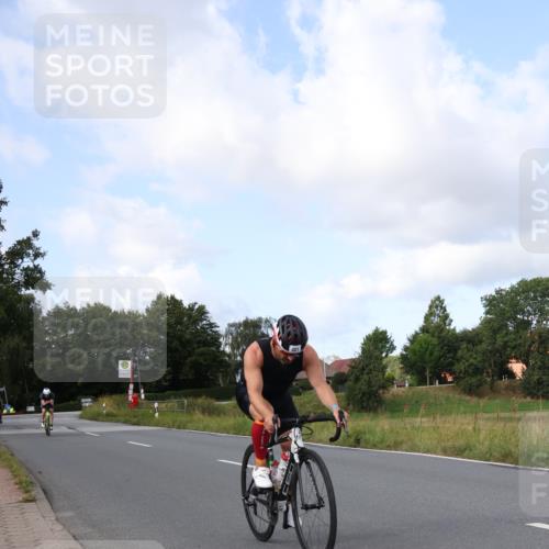 25.08.2024 - Elbe Triathlon Hamburg Fuchs,  Jonas http://msf.ph/oto/6867143 25.08.2024 10:16:38 Radfahren 401, 431, 214 meine-sportfotos.de