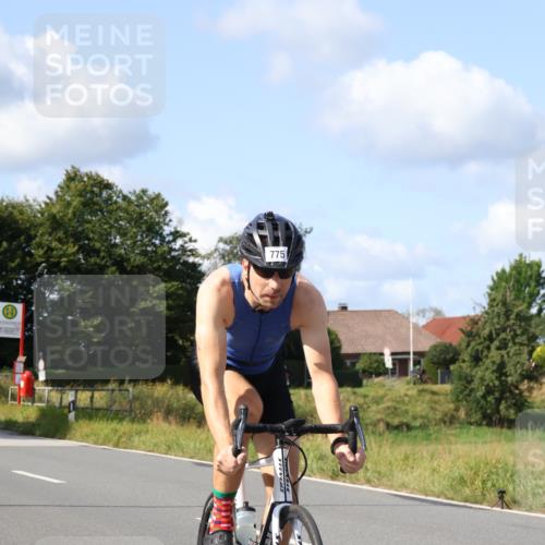 25.08.2024 - Elbe Triathlon Hamburg Fuchs,  Jonas http://msf.ph/oto/6867159 25.08.2024 10:58:02 Radfahren 775 meine-sportfotos.de