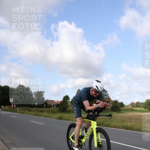 25.08.2024 - Elbe Triathlon Hamburg Fuchs,  Jonas http://msf.ph/oto/6867165 25.08.2024 10:16:41 Radfahren 401, 431, 214 meine-sportfotos.de