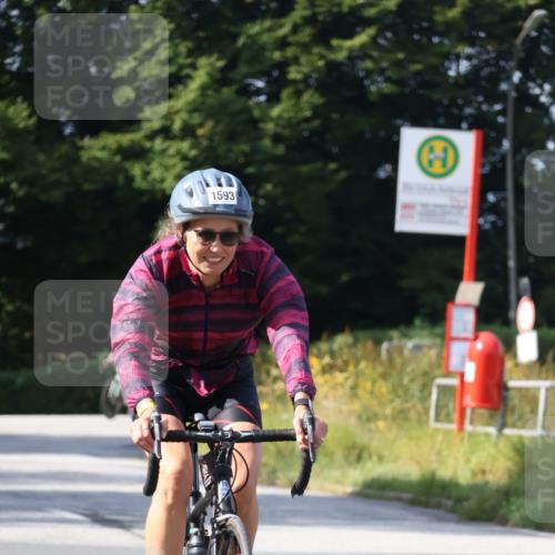 25.08.2024 - Elbe Triathlon Hamburg Fuchs,  Jonas http://msf.ph/oto/6867181 25.08.2024 10:58:09 Radfahren 1593, 1672, 676 meine-sportfotos.de