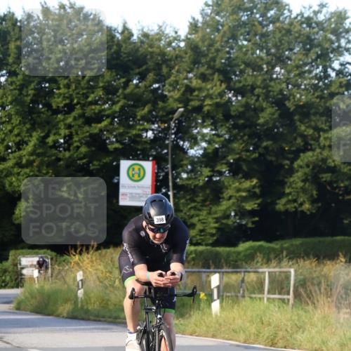 25.08.2024 - Elbe Triathlon Hamburg Fuchs,  Jonas http://msf.ph/oto/6867203 25.08.2024 09:28:19 Radfahren 270, 358, 398, 168 meine-sportfotos.de