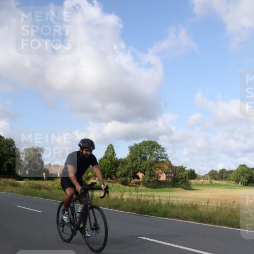 25.08.2024 - Elbe Triathlon Hamburg Fuchs,  Jonas http://msf.ph/oto/6867224 25.08.2024 10:16:50 Radfahren 267, 507 meine-sportfotos.de