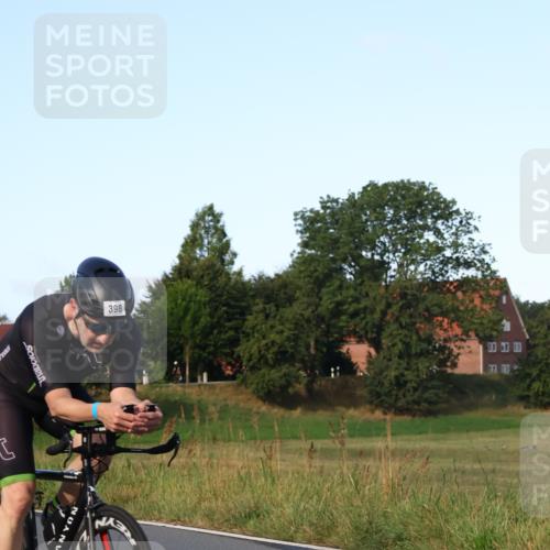 25.08.2024 - Elbe Triathlon Hamburg Fuchs,  Jonas http://msf.ph/oto/6867225 25.08.2024 09:28:20 Radfahren 270, 358, 398, 168, 143 meine-sportfotos.de