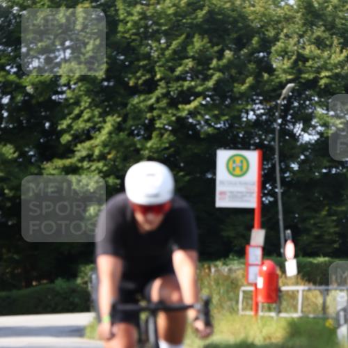 25.08.2024 - Elbe Triathlon Hamburg Fuchs,  Jonas http://msf.ph/oto/6867226 25.08.2024 10:58:15 Radfahren 1593, 1672, 676, 1503 meine-sportfotos.de